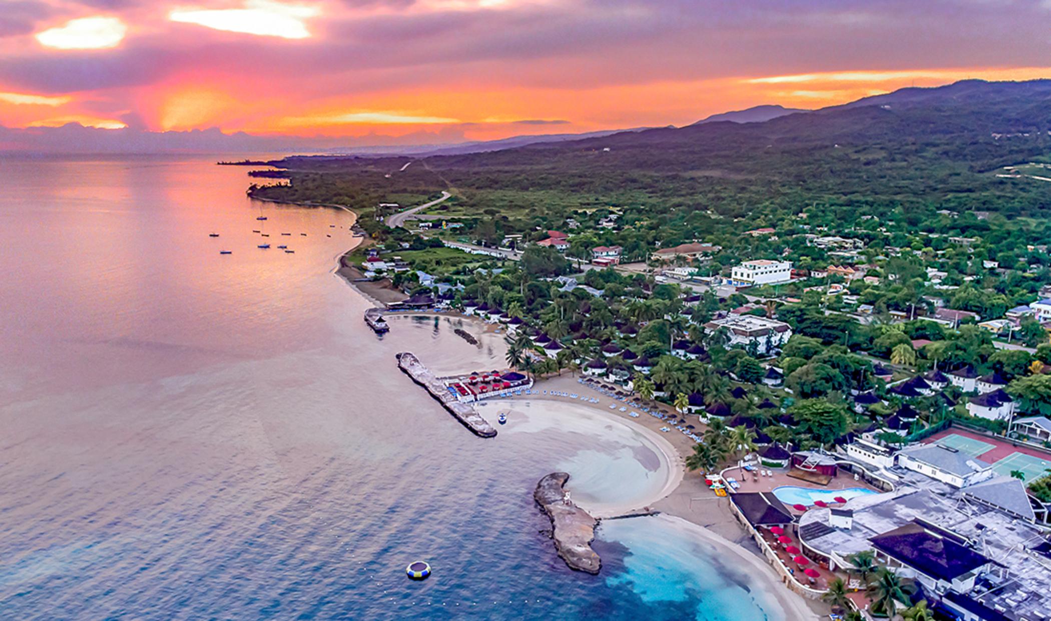 Decameron Club Caribbean Runaway Bay, Ramada All-Inclusive Resort Екстер'єр фото