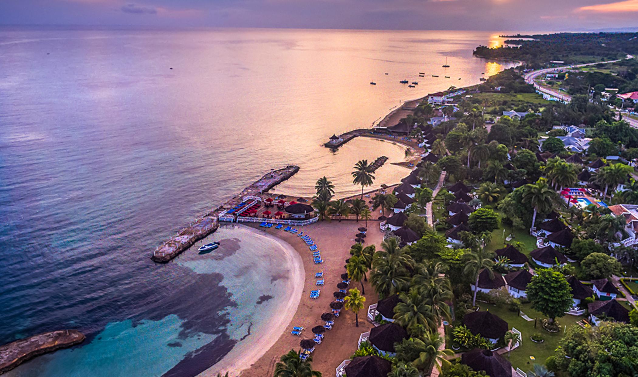 Decameron Club Caribbean Runaway Bay, Ramada All-Inclusive Resort Екстер'єр фото