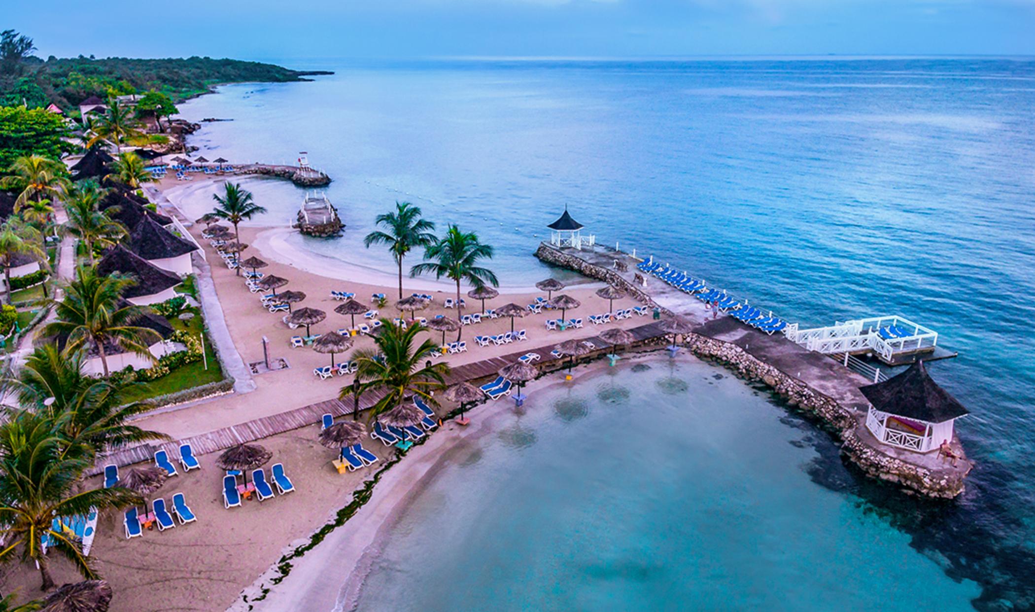 Decameron Club Caribbean Runaway Bay, Ramada All-Inclusive Resort Екстер'єр фото