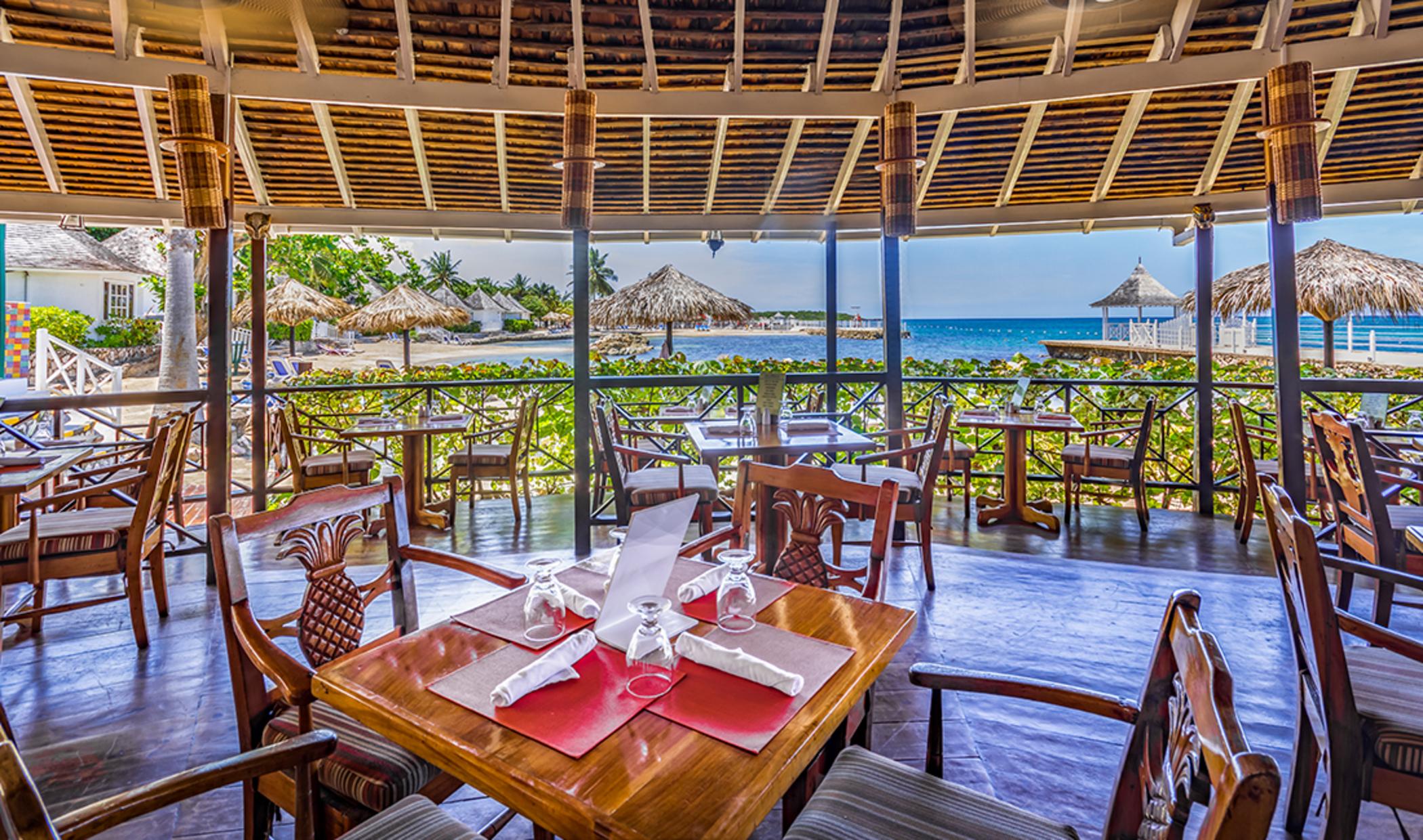 Decameron Club Caribbean Runaway Bay, Ramada All-Inclusive Resort Екстер'єр фото