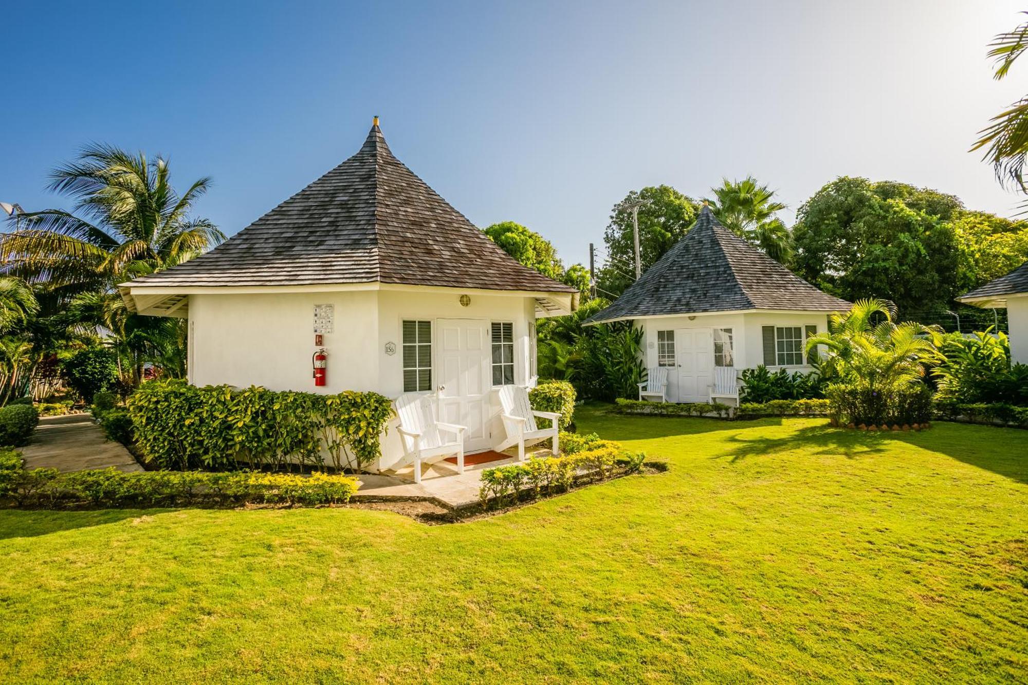 Decameron Club Caribbean Runaway Bay, Ramada All-Inclusive Resort Екстер'єр фото
