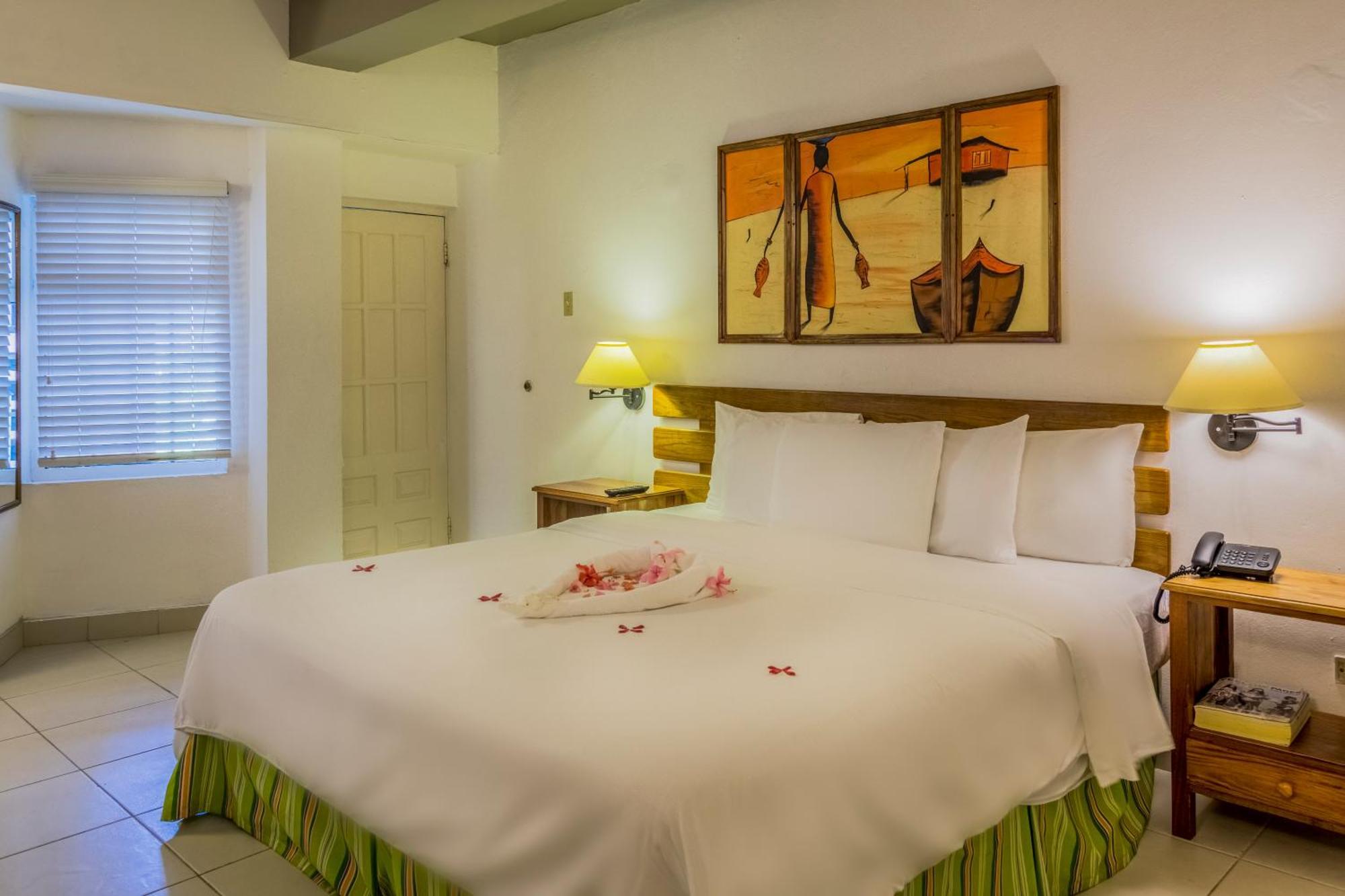 Decameron Club Caribbean Runaway Bay, Ramada All-Inclusive Resort Екстер'єр фото