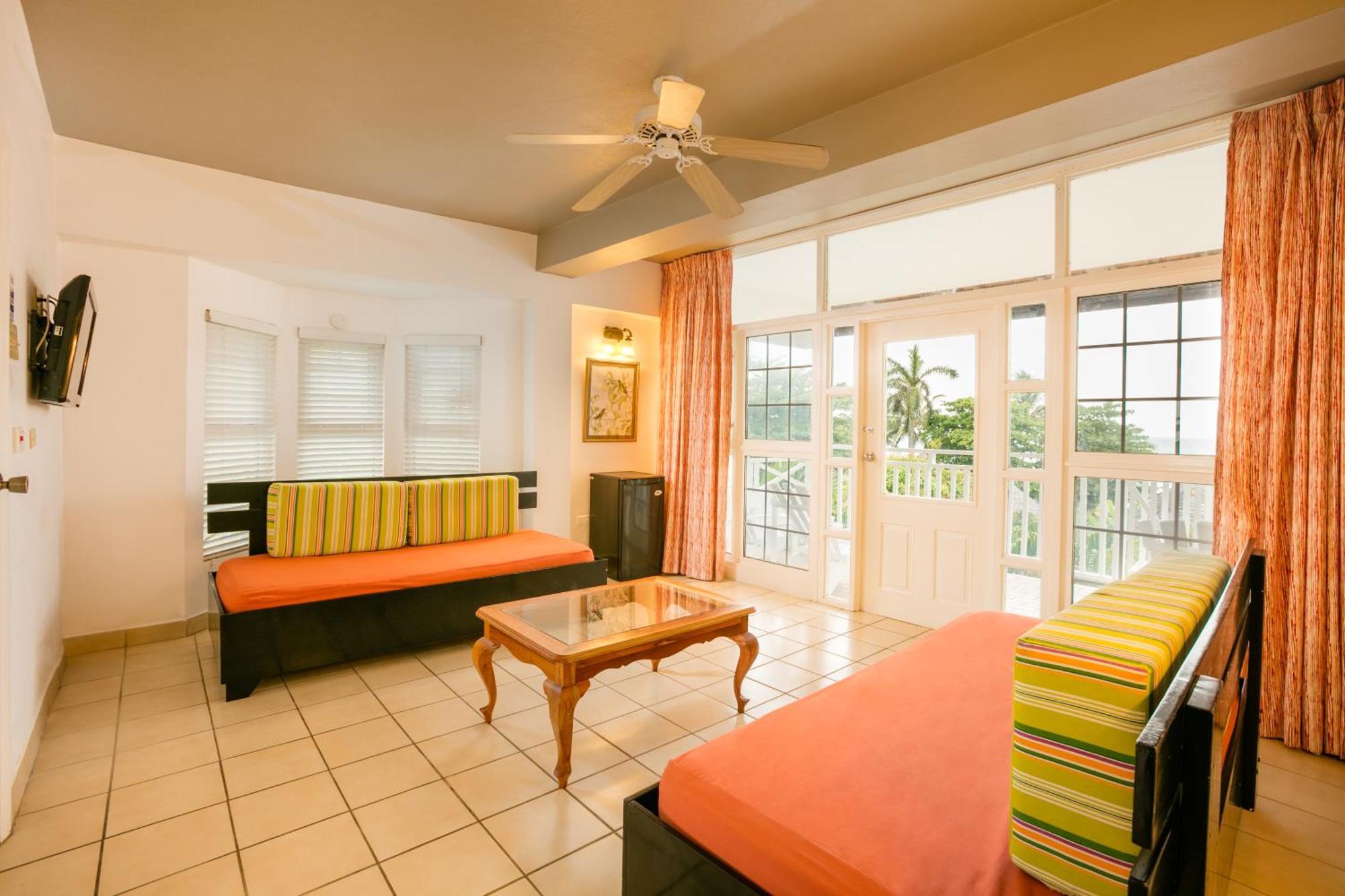 Decameron Club Caribbean Runaway Bay, Ramada All-Inclusive Resort Екстер'єр фото