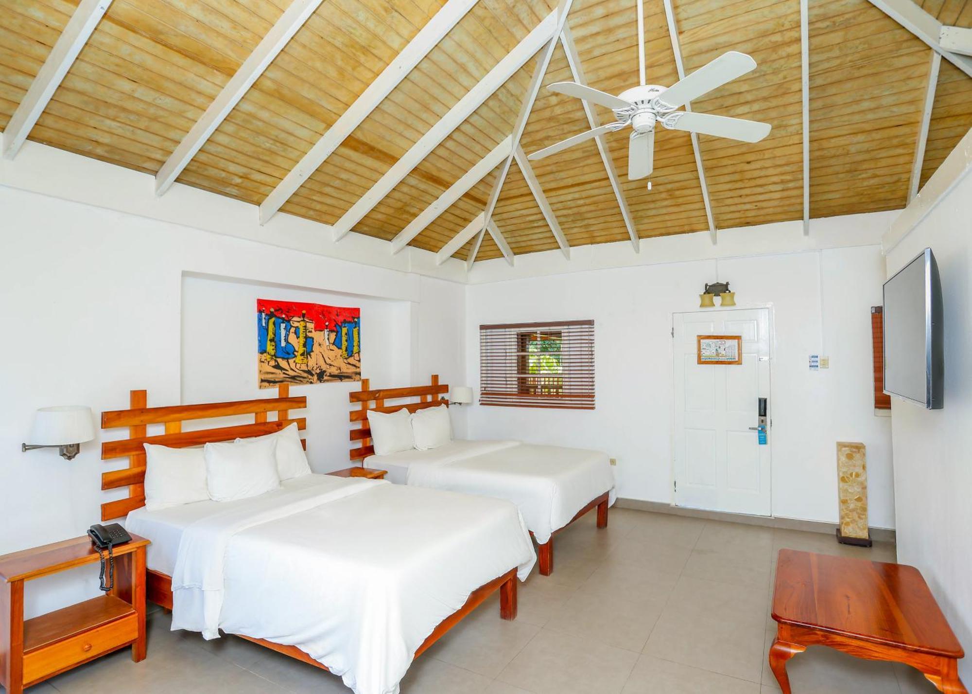 Decameron Club Caribbean Runaway Bay, Ramada All-Inclusive Resort Екстер'єр фото