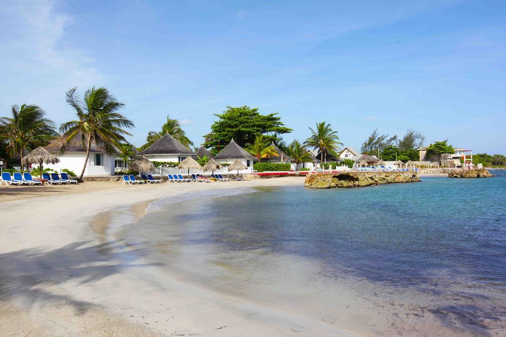 Decameron Club Caribbean Runaway Bay, Ramada All-Inclusive Resort Екстер'єр фото