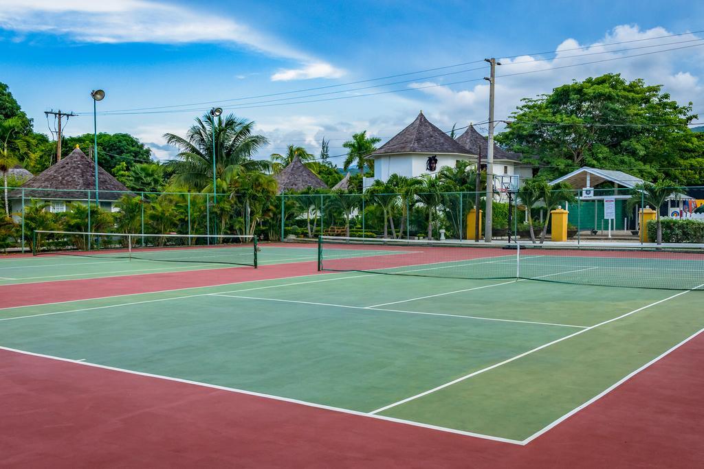 Decameron Club Caribbean Runaway Bay, Ramada All-Inclusive Resort Екстер'єр фото