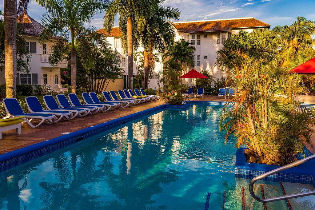 Decameron Club Caribbean Runaway Bay, Ramada All-Inclusive Resort Екстер'єр фото
