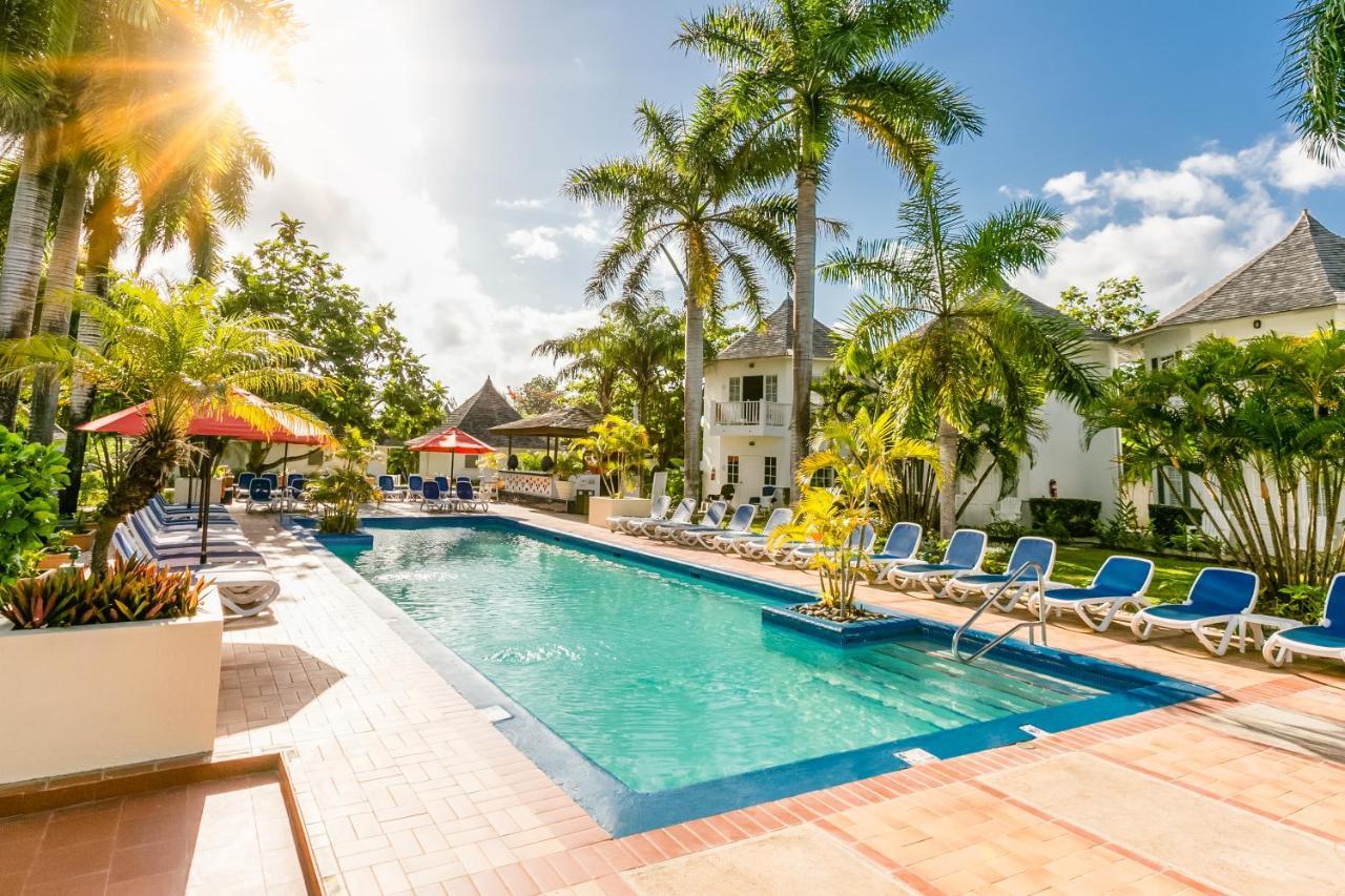 Decameron Club Caribbean Runaway Bay, Ramada All-Inclusive Resort Екстер'єр фото